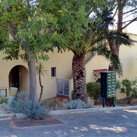 アパート 1-bedroom Near The *