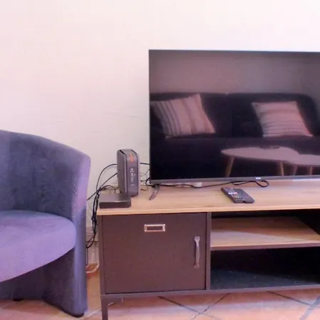 1-bedroom Near The *