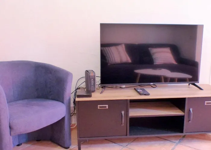 1-bedroom Near The *